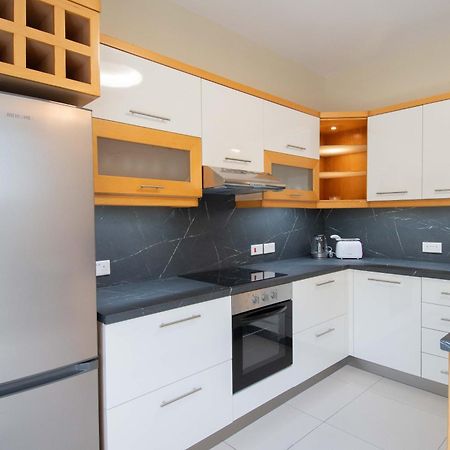 Venus Apartment สลีมา ภายนอก รูปภาพ